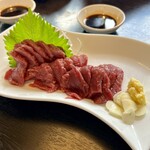 明治亭 - 明治亭の馬刺し