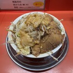 麺でる - 料理写真:小ラーメン ニンニク/ヤサイマシ/アブラ多め/カラメ ¥900-