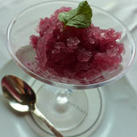 イル・テアトロ - 口直しのぶどうのシャーベット