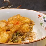 多から - 小海老と三つ葉のかき揚げで天丼