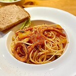 クラシコ - 『トマトパスタ』スルメイカと甘長ピーマン