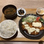 コモンダイニング - チキン南蛮カツ