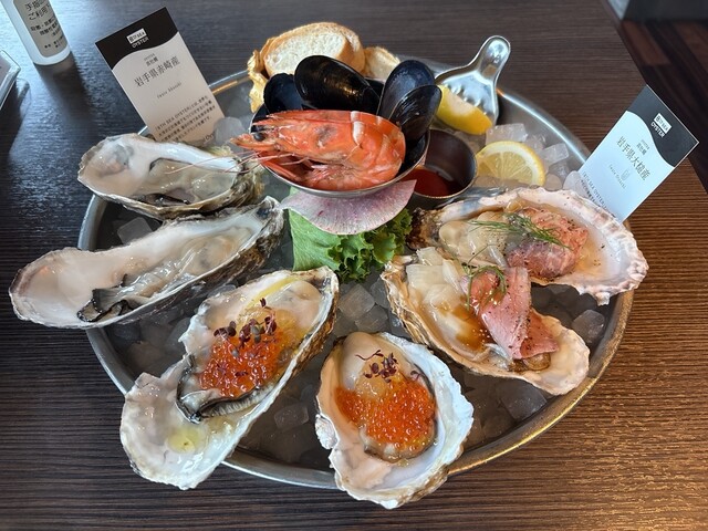 8TH SEA OYSTER Bar Hankyu Grand Biru Ten