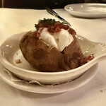 Hy's STEAKHOUSE - 