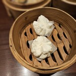 翠亨園 - チャーシュー入り蒸しまんじゅう