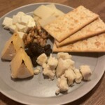 トスカーナ - トスカーナ吉祥寺店(4種のチーズの盛り合わせ)
