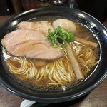 中華そばと餃子 - 味玉大盛り　大きなチャーシューが２枚