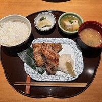 伊豆の旬 やんも 丸の内店 - 