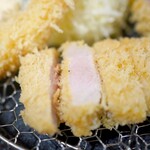とんかつ とみた - 料理写真:特選ロース120ｇ