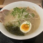 塩ラーメン仁屋 - 白湯塩らーめん