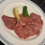 朝鮮飯店 亀里店 - 