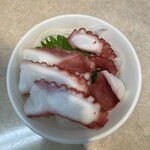 ヒザキ酒店 - タコ造り