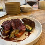 Bistro&Wine espace - 今井さんが仕留めた鹿 季節野菜添え