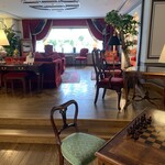 神戸北野ホテル - 静かなロビーにて。