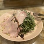 pizza marumo - 自家製ロースハムとルッコラのサラダ