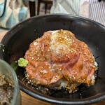 ローストビーフ丼 やまと - 料理写真: