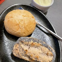 セントラム グリル＆ワイン - 米粉パン