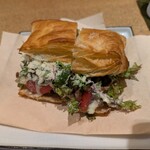 季節料理 朝菜 - シーザーサラダミートパイ