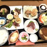 和食・焼き鳥 燈し火 - 燈し火ランチ　税込1,700円