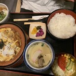 合掌レストランまこと   - カツ煮定食　ご飯大盛り。ミニ蕎麦としっかりサイズの茶碗蒸し付き