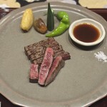 313740014 - マルシン（もも肉）のステーキ