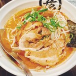 乃木坂ラーメン 東京食品 まる彦 - 