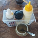 ちろりん村 - あぶらそば用の薬味、おろしニンニクを入れると最強の味になった