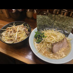 たかし屋 - ネギラーメン、ネギチャーシューご飯