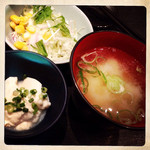 川崎漁港 - まるごと1へぎ！ウニ丼 980円