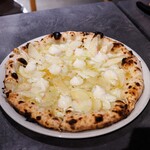 ピッツァ ジューシー - 