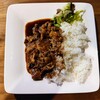 立教大学 第一食堂 - 牛肉の赤ワインソテーライスボウルデミグラスソースがけ