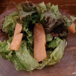 Belgian Beer Pub Favori - サーモンマリネのサラダ