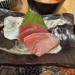 めしと純米別邸 二条市場 でめきん - 