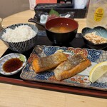 めしと純米別邸 二条市場 でめきん - 