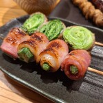 とりかわ博多 かわっこ - 「レタス豚巻き」＆「おくらベーコン巻」