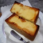 ほびーい喫茶店 - トースト 400円