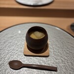 恵比寿 鮨 一 - 鱧が入った茶碗蒸し。