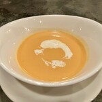 マウンテンリゾート・マルガンタ - キャロット、パプリカのスープ