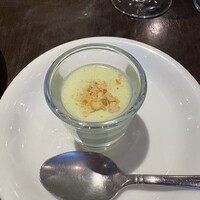 IL PINOLO SKY TERRACE 横浜 - 枝豆のパンナコッタ