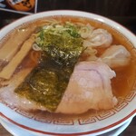 極中華蕎麦ひろた  - 中華蕎麦ワンタン2個 1140円