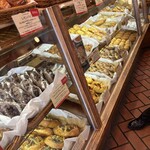 ブランジェ浅野屋 - ショーケース