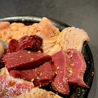 肉 希々 - 