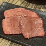 焼肉 ジャンボ - 