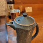 蕎麦割烹 ながの - 蕎麦湯の瓶。かわいい