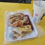 金盃早餐店 - 料理写真:豚蛋餅と葱抓餅