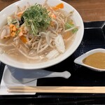 Fishmen - 海鮮塩タンメンピリ辛牡蠣ペースト添えさんでーす。①