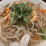 Fishmen - 海鮮塩タンメンピリ辛牡蠣ペースト添えさんでーす。③