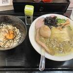 麺屋LUSH - 料理写真: