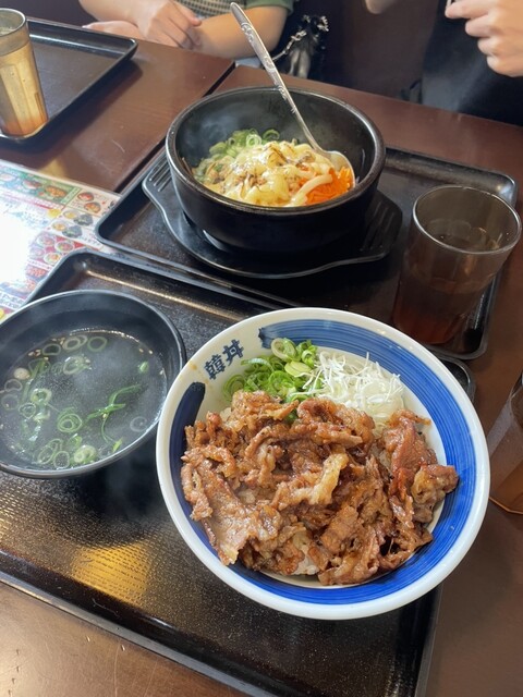 Kalbi Don to Sundubu Senmonten Kan Don Shinborikawa Honten