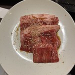 焼肉工房 山五 - カルビ